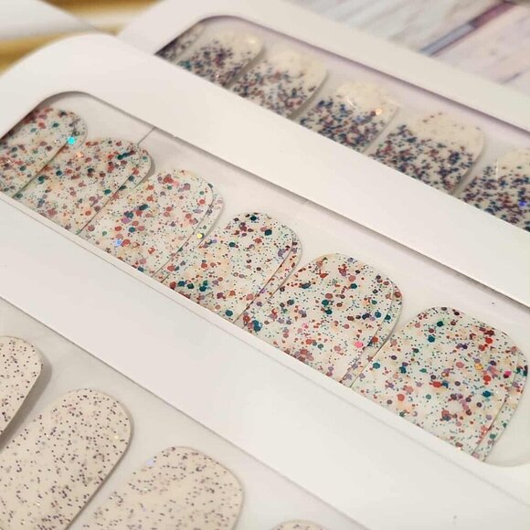 Color Street- Overlay Bundle #2 - Picture 5 of 10